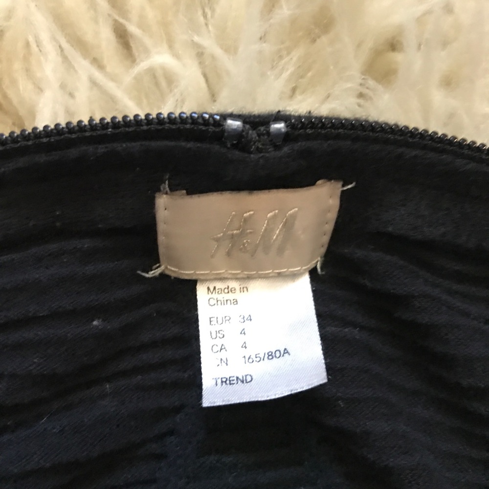 H&M sweater - Picture 3 of 3